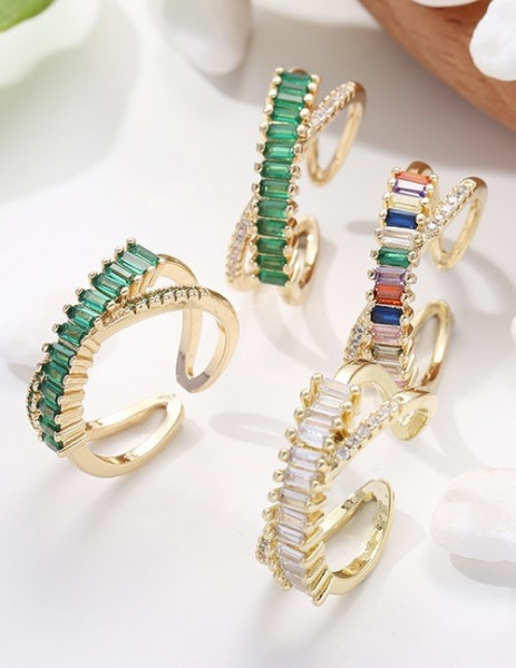 Широкое кольцо с перекрестными дорожками из багетов U81952