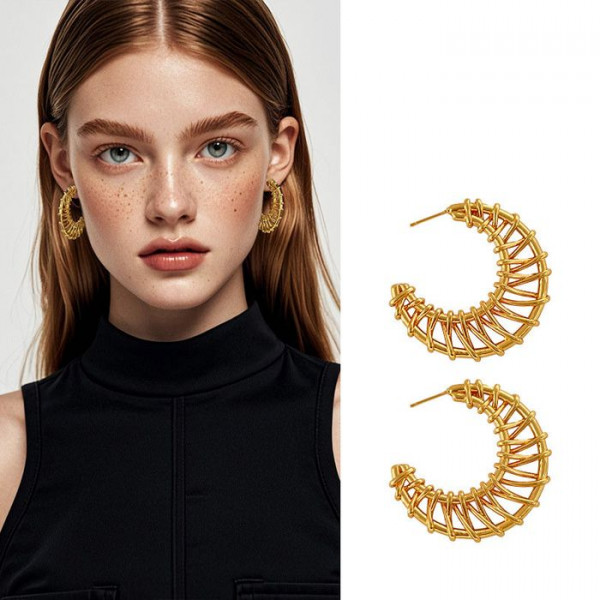 Классические золотистые серьги-конго CJM71047