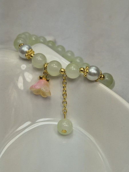 Браслет нежный жадеит с цветочной подвеской J11045CJJ