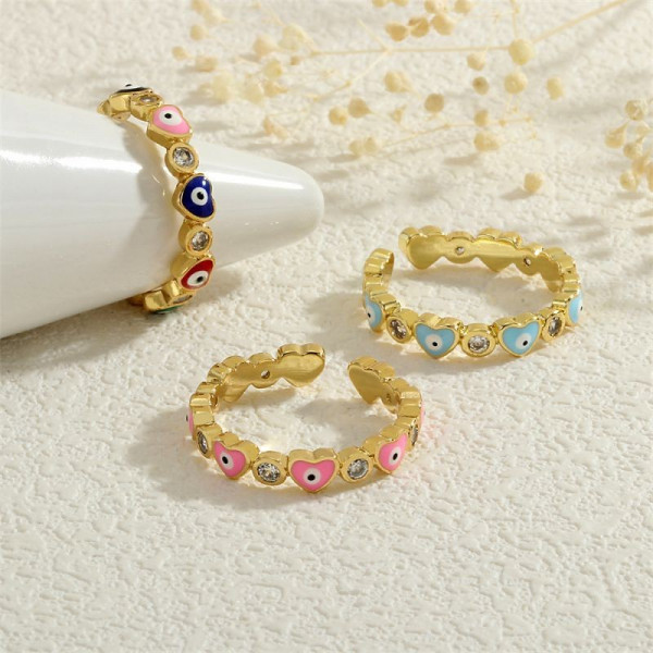 Кольцо с цветными сердцами и символами удачи CJG67992