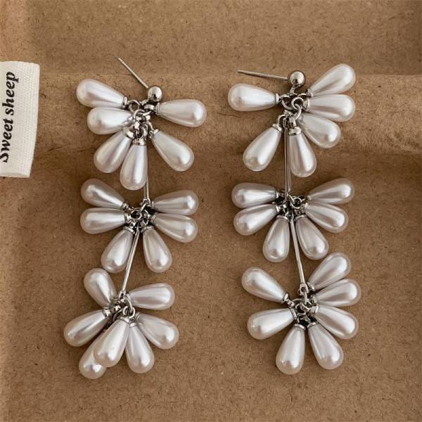 Длинные серьги каскады из жемчужных лепестков CJL80839