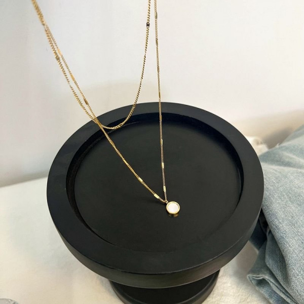 Двойное золотистое колье из тонких цепочек CJC71465