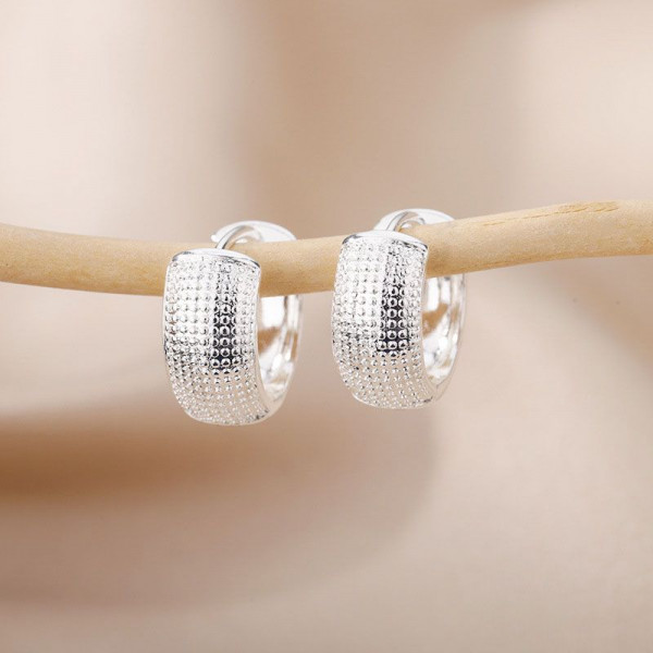 Серьги-кольца широкие с матовым финишем CJL76831