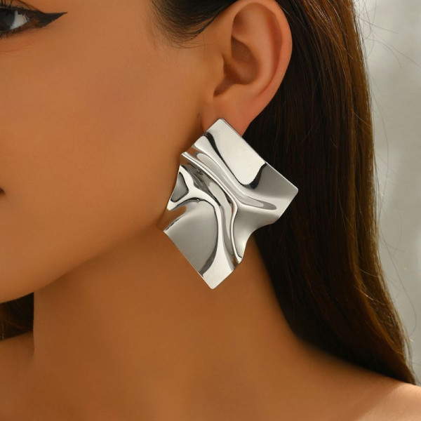 Серьги-гвоздики CJT17336