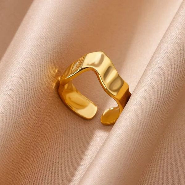 Кольцо в виде двойной волны в стиле минимализм CJL47087