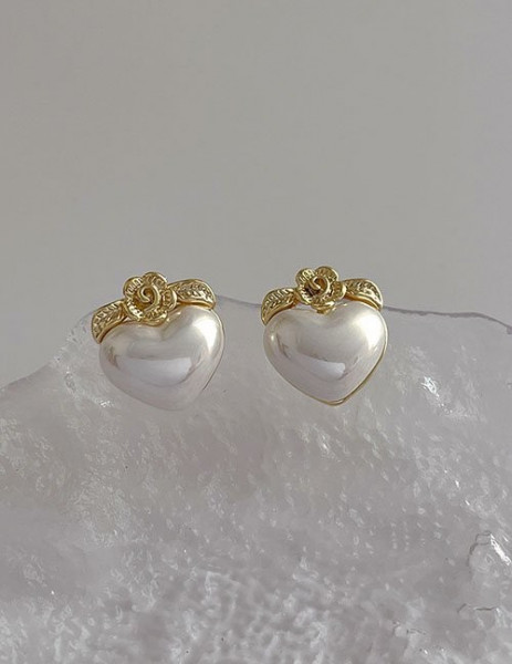 Серьги-пусеты «Жемчужное сердце с розой» Z31765