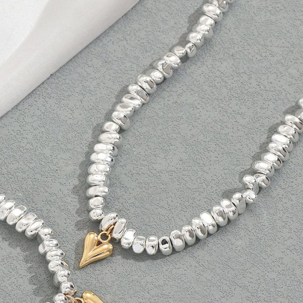 Очаровательный Чокер с золотистым кулоном в форме сердца 1J11844CJJ