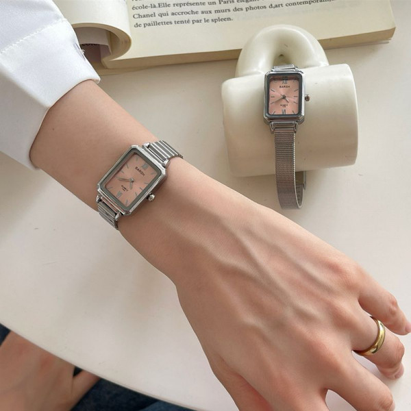 Женские часы CJT21806