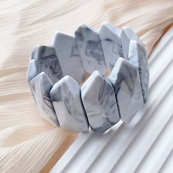 Браслет жесткий сегментированный с имитацией кристаллов CJR57096