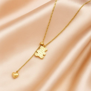 Изящное колье-галстук с медведем и золотым сердцем J10946CJJ