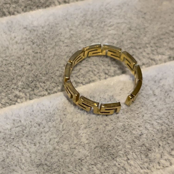 Кольцо с античным меандровым узором в золотом цвете J11126CJJ