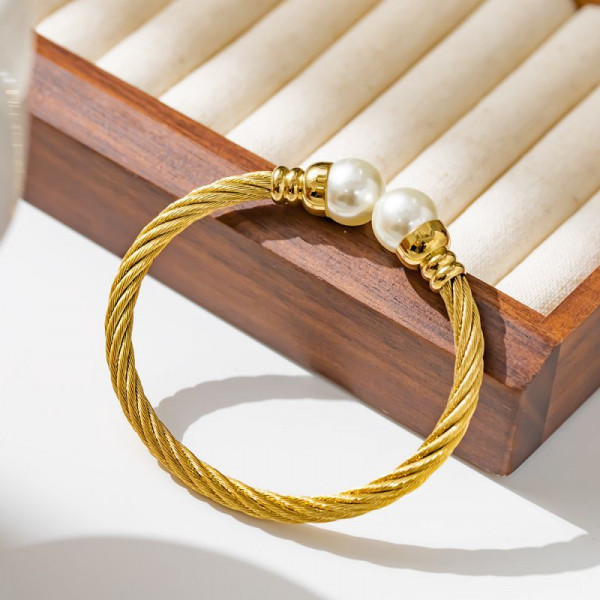 Жесткий браслет CJL30444