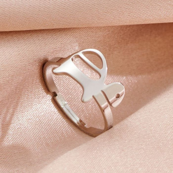 Золотистое кольцо с силуэтом кролика CJH89527