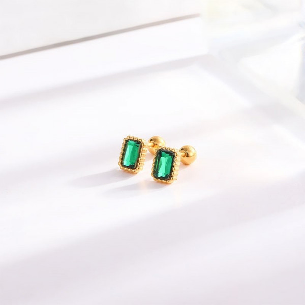 Пусеты Прямоугольник с изумрудным кристаллом CJD83159