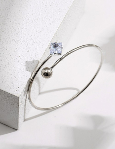 Браслет жесткий разомкнутый с наконечниками-сферами T71248