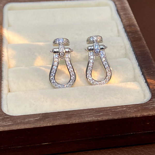 Ювелирные серьги CJL32533