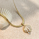 Золотистая цепочка с жемчужной ракушкой CJP52625