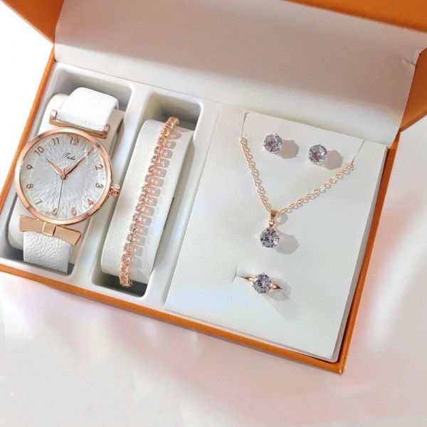 Женские часы CJG37959