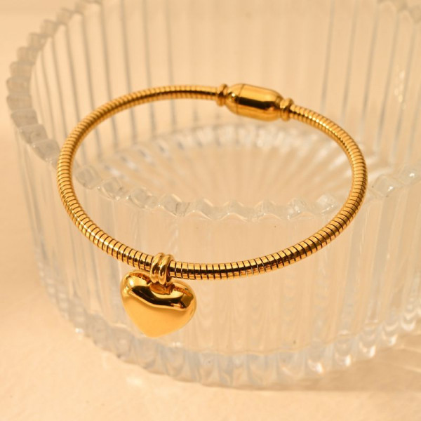 Колье-обруч золотистое с сердцем CJP37716