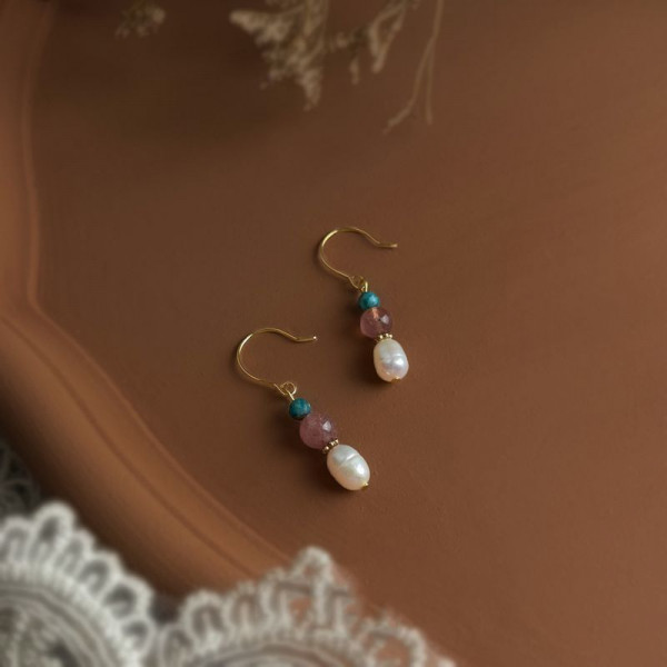 Длинные серьги на цепочках с жемчугом и бусинами CJQ17211