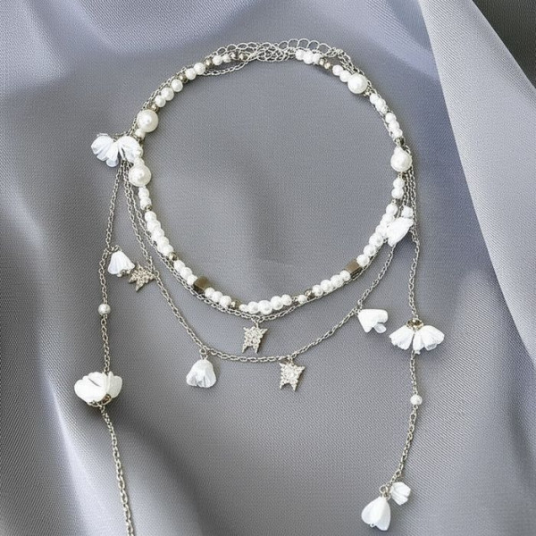 Многослойное колье с жемчужным бисером и подвесками J11224CJJ