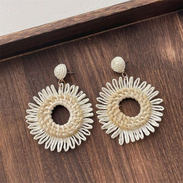 Крупные круглые серьги из фактурной рафии с ворсом CJL14712