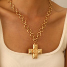 Массивная золотистая цепь с крупным кулоном-крестом CJL88141