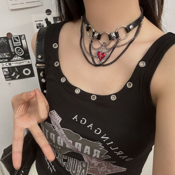 Многослойный кожаный чокер с подвеской в виде сердца CJL19685