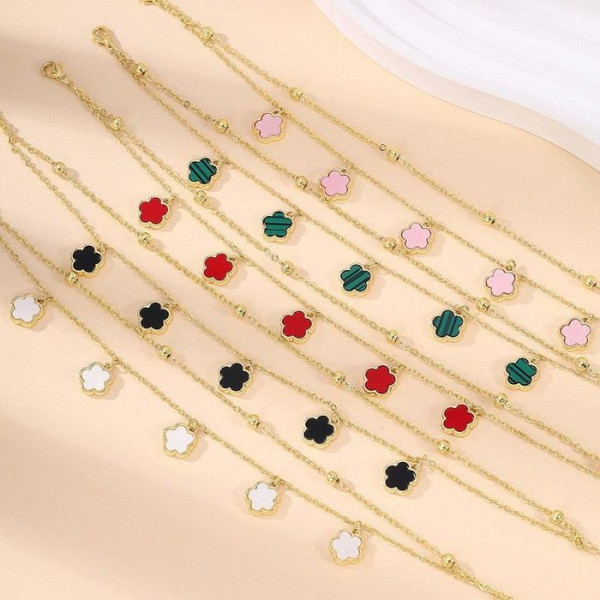 Двойной золотистый браслет с красными цветами CJL32191