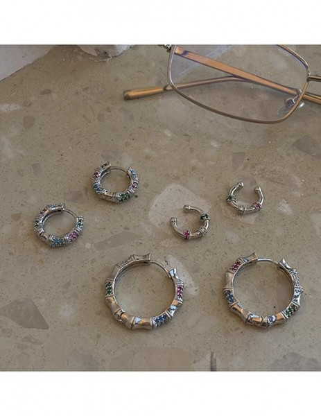 Миниатюрные серьги-конго с цветными камнями M18528