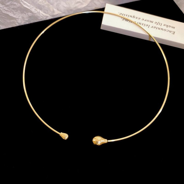 Колье-обруч тонкое с наконечниками в форме шариков CJG36586