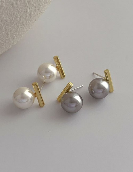 Лаконичные серьги-пусеты жемчуг на планке Z231639MSK