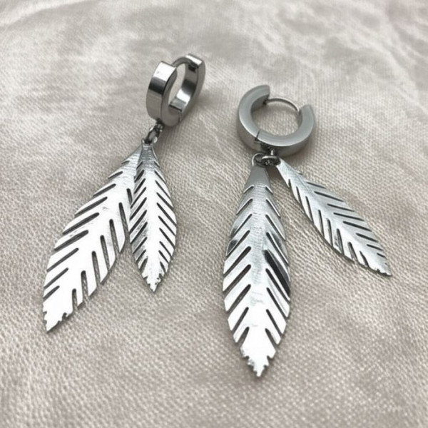 Стальные серьги-кольца с подвесками-перьями J10210CJJ