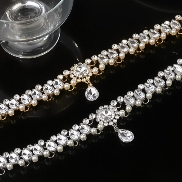 Роскошный коллар с кристальной каплей в стиле готика CJH48332