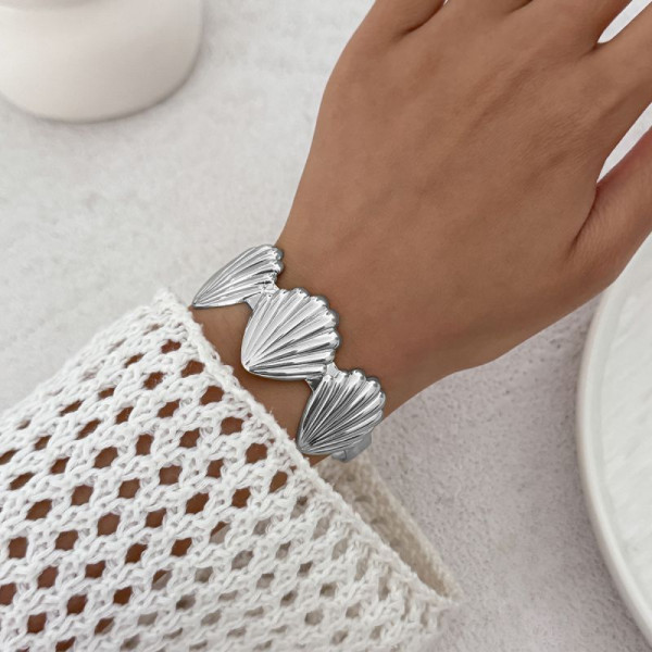 Жесткий браслет CJN79277