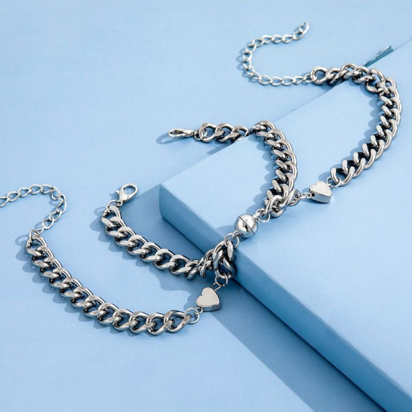 Парные браслеты стальная нежность с магнитным сердцем G82560