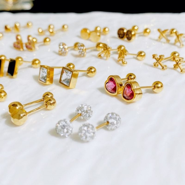 Минималистичные серьги-пусеты Прямоугольник CJC98486