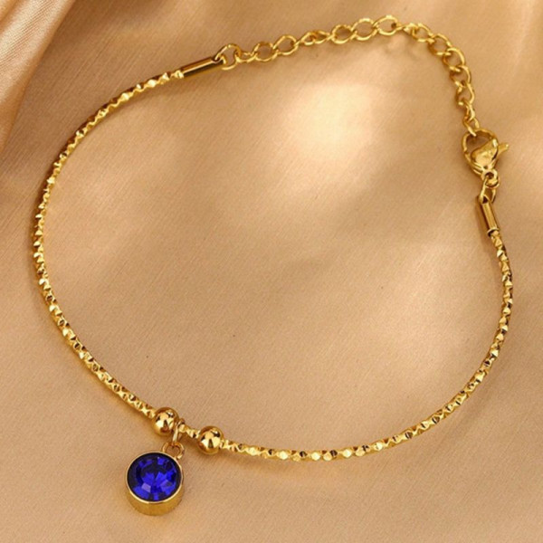 Браслет-цепочка с круглым черным медальоном CJT26541