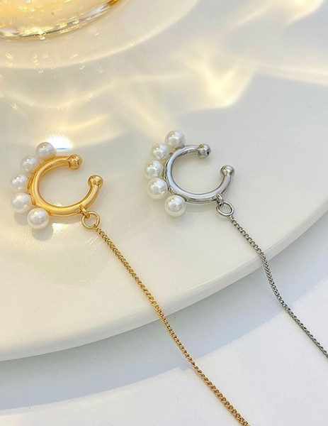 Кафф с жемчужной дорожкой и цепью T70178