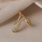 Фантазийное кольцо в форме изогнутой ветви с камнями N78320