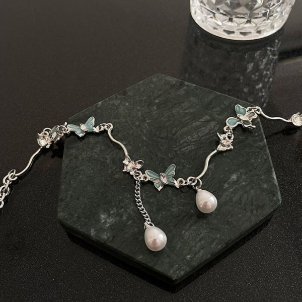 Изящный чокер с жемчужной подвеской CJH56219