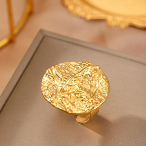 Массивное круглое кольцо с фактурой "мятая бумага" CJM03883