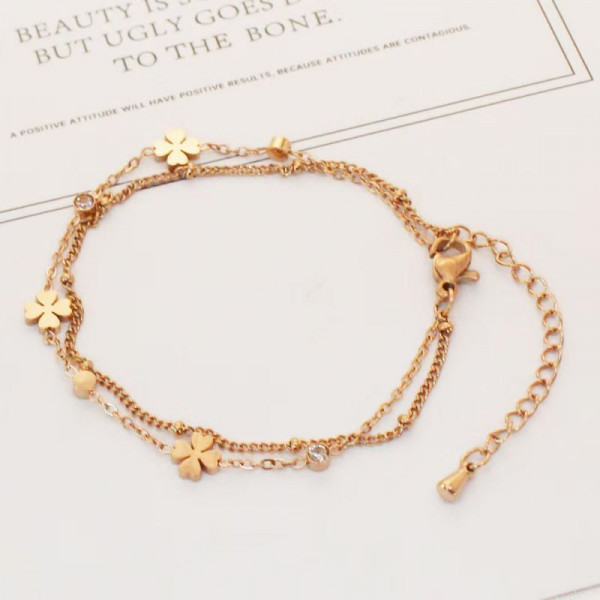 Браслет изящный с флористическими деталями в розовом золоте CJL19728