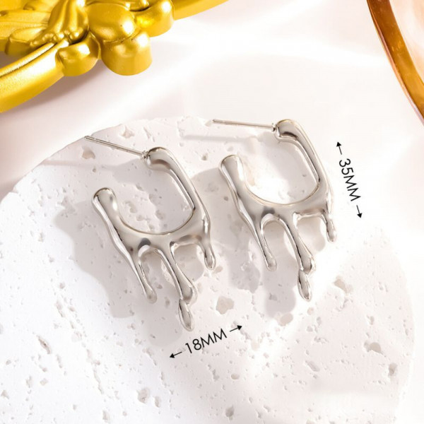 Серебристые серьги-кольца Жидкий металл CJJ08052