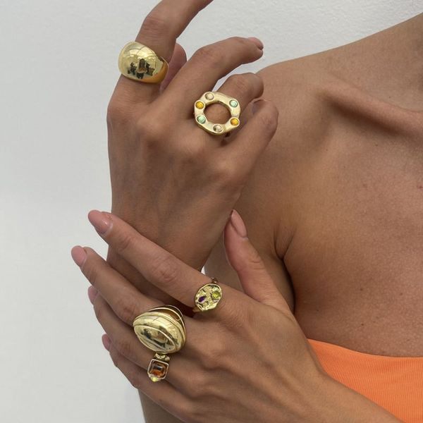 Набор акцентных золотистых колец сложной формы CJL50372