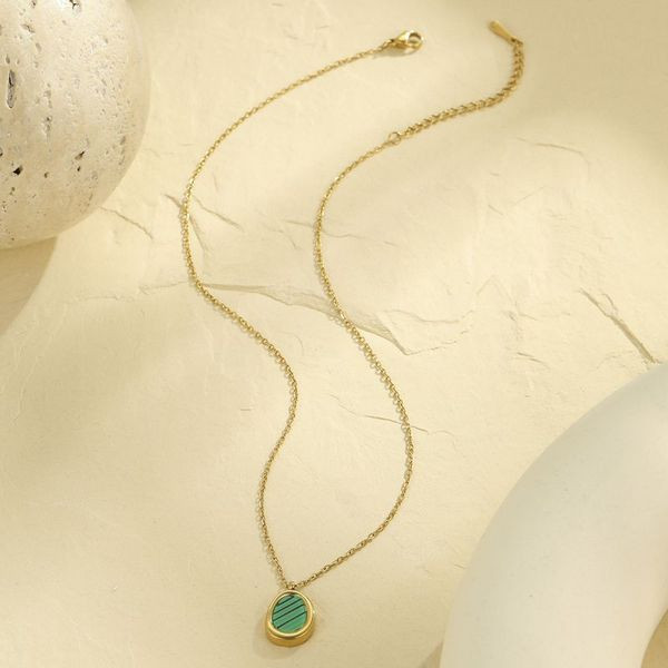 Золотистая цепочка с эмалевой каплей CJL36075