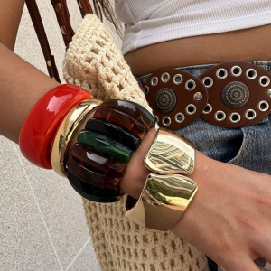 Браслет жесткий акриловый с эффектом панциря CJP85439