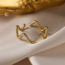 Волнистое кольцо из бисера золотистого цвета N78323