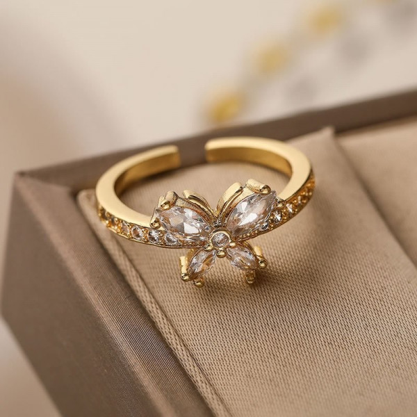 Волнистое кольцо из бисера золотистого цвета N78323