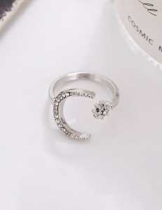 Тонкое кольцо с месяцем и звездой Z63569